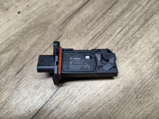 расходомер воздуха BMW 1 серия F40 2023, 1.5 л., B37 C15 A, дизель, skyscraper grau metallic (c4w), хетчбэк 5 дв., передний привод, 8580022, 0281006812