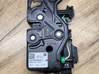 замок багажника BMW 1 серия F40 2023, 1.5 л., B37 C15 A, дизель, skyscraper grau metallic (c4w), хетчбэк 5 дв., передний привод, 7383282, 51277383282