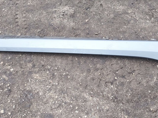накладка на порог BMW 1 серия F40 2023, 1.5 л., B37 C15 A, дизель, skyscraper grau metallic (c4w), хетчбэк 5 дв., передний привод