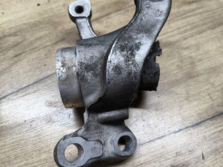 сайлентблок BMW 1 серия F40 2023, 1.5 л., B37 C15 A, дизель, skyscraper grau metallic (c4w), хетчбэк 5 дв., передний привод, 8831645