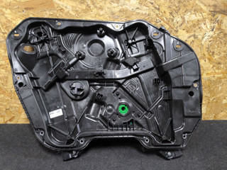 стеклоподъемник передний левый BMW 1 серия F40 2023, 1.5 л., B37 C15 A, дизель, skyscraper grau metallic (c4w), хетчбэк 5 дв., передний привод, 5A02FB1