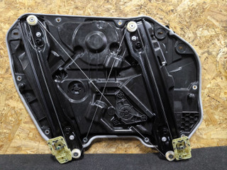 стеклоподъемник передний правый BMW 1 серия F40 2023, 1.5 л., B37 C15 A, дизель, skyscraper grau metallic (c4w), хетчбэк 5 дв., передний привод, 5A02FB2