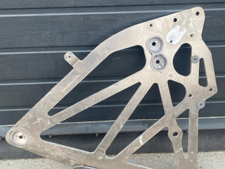 распорка кузова BMW M2 G87 2024, 3.0 л., S58B30A, бензин, brooklyn grau metallic (c4p), купе, задний привод, правый руль, 9504373