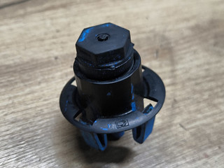 держатель капота BMW X5 G05 [рестайлинг] G05 2024, 3.0 л., B57 D30 B, дизель, 416, полный привод, 7183752