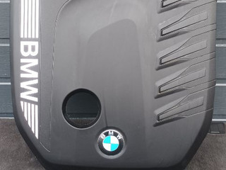 декоративная крышка двигателя BMW X5 G05 [рестайлинг] G05 2024, 3.0 л., B57 D30 B, дизель, АКПП, 475, внедорожник 5 дв., полный привод, правый руль, 8490354