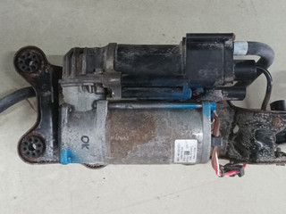 компрессор пневмоподвески BMW X5 F15 2016, 3.0 л., N57 D30 A, дизель, 37206868998, 6868998