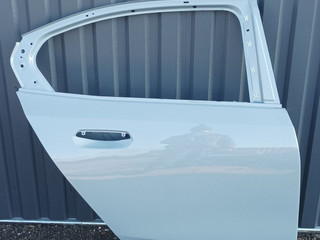 дверь задняя правая BMW i5 G60 2024, электро, АКПП, c4p brooklyn grau metallic, седан, задний привод
