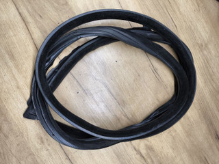 уплотнитель двери BMW 5 серия F07/F10/F11 [рестайлинг] 2013, 3.0 л., N57 D30 A, дизель, АКПП, задний привод, 7196350