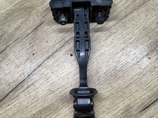 ограничитель открывания двери BMW X3 G01 2019, 2.0 л., B46 B20 B, бензин, АКПП, 668, внедорожник 5 дв., задний привод, 7390686, 51217390686