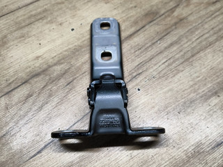 петля крышки багажника Mini Countryman 2 поколение [рестайлинг] F60 2021, 1.5 л., B38 A15 A, бензин, МКПП, b71, передний привод, 7389429