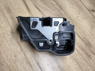 замок двери задней правой BMW 3 серия F30/F31/F34 F31 2014, 2.0 л., N47 D20 C, дизель, МКПП, универсал, 7202148
