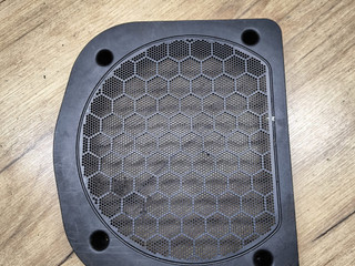 сетка на сабвуфер BMW X5 G05 2020, 4.0 л., B58B30C, гибрид, АКПП, внедорожник 5 дв., 2622511, 65132622511
