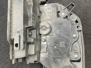 замок двери передней правой BMW 5 серия G30/G31 2018, 7477688