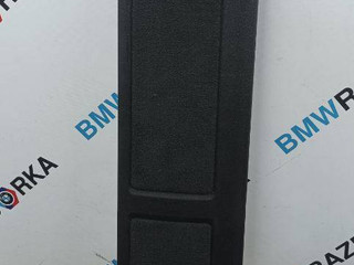 обшивка крышки багажника BMW X7 G07 2019, 4.0 л., бензин, АКПП, c27, внедорожник 5 дв., полный привод, 7417480