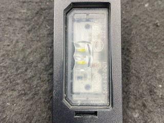 подсветка номера BMW 5 серия G30/G31 G30 2017, 3.0 л., B57 D30 A, дизель, АКПП, a300, седан, полный привод, 63267410302, 7410302