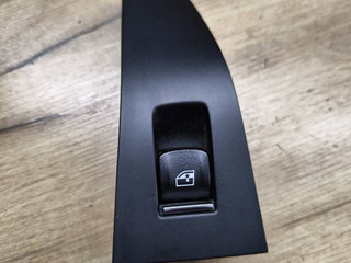кнопка стеклоподъемника двери задней левой BMW X5 G05 2019, 3.0 л., B57 D30 A, дизель, АКПП, внедорожник 5 дв., полный привод, 9327031, 7465929