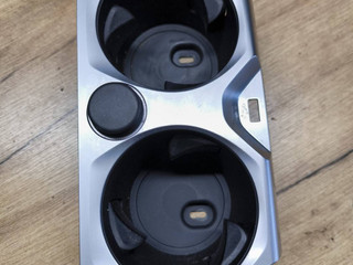 подстаканник BMW 8 серия G14/G15 G14 2019, 4.0 л., дизель, АКПП, 475, кабриолет, полный привод, 9396505