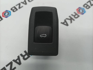 кнопка открытия багажника BMW M4 G82/G83 G82 2022, 3.0 л., S58B30A, бензин, c4p, купе, задний привод, 9327029