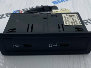 разъем AUX / USB Mercedes-Benz Sprinter W907/W910 W907 2023, 2.0 л., OM 654.920, дизель, АКПП, фургон, задний привод, A1678201302, 1678201302