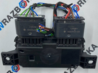 блок управления топливным насосом Mercedes-Benz Sprinter W907/W910 W907 2023, 2.0 л., OM 654.920, дизель, АКПП, фургон, задний привод, 0009015303, A0009015303