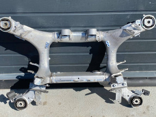 балка подвески задняя BMW X7 G07 [рестайлинг] G07 2024, 4.0 л., дизель, АКПП, 416, внедорожник 5 дв., полный привод, 6894149