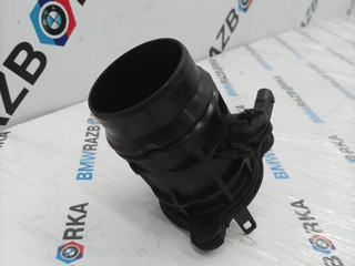 патрубок интеркулера BMW X6 G06 2020, 3.0 л., B57 D30 B, дизель, АКПП, с27, внедорожник 5 дв., полный привод, 8599395
