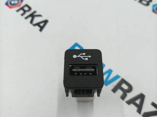разъем AUX / USB BMW M3 G80/G81 G80 2023, 3.0 л., S58B30A, бензин, АКПП, c4p, седан, задний привод, правый руль, 9229294