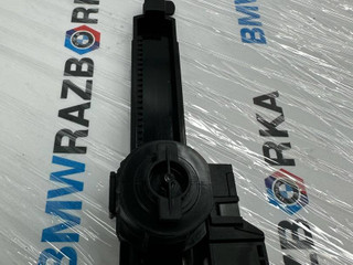 петля бардачка BMW M3 G80/G81 G80 2023, 3.0 л., S58B30A, бензин, АКПП, c4p, седан, задний привод, правый руль, 6831913