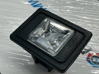 подсветка номера Mercedes-Benz V-Класс W447 [рестайлинг] W447 2024, 2.0 л., OM 654.920, дизель, АКПП, черный обсидиан металлик mb 9197, микроавтобус, задний привод, A0999061504, 0999061504