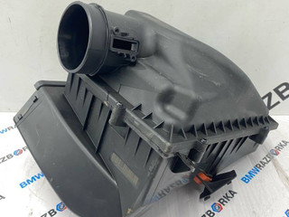 корпус воздушного фильтра BMW X5 G05 [рестайлинг] G05 2025, 3.0 л., B57 D30 B, дизель, АКПП, a96, внедорожник 5 дв., полный привод, 13717643301, 7643301