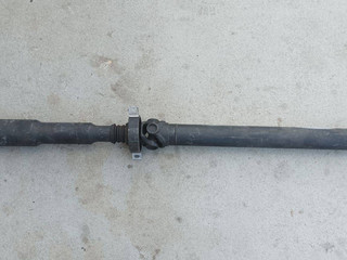 карданный вал BMW X5 G05 2021, 3.0 л., бензин, АКПП, с27, внедорожник 5 дв., полный привод, правый руль, 9845181