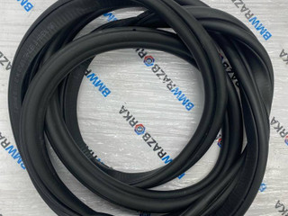 уплотнитель двери BMW X5 G05 [рестайлинг] G05 2023, 3.0 л., B58B30, бензин, 475, полный привод, 7428696