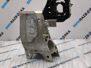 кронштейн радиатора BMW M4 G82/G83 G82 2023, 3.0 л., S58B30A, бензин, купе, полный привод, 9895623, 8071633