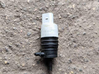 насос (моторчик) омывателя стекла BMW M4 G82/G83 G82 2023, 3.0 л., S58B30A, бензин, купе, полный привод, 7298309, 67127298309
