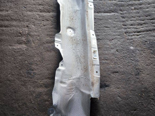 тепловой экран глушителя BMW M3 G80/G81 G80 2023, 3.0 л., S58B30A, бензин, АКПП, c4g, седан, полный привод, правый руль, 8081184