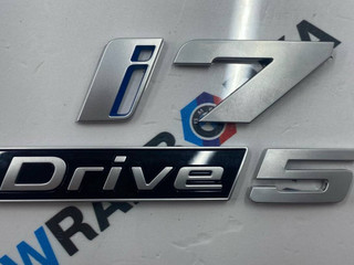 эмблема BMW i7 G70/G71 2024, электро, АКПП, c3z, седан, задний привод, правый руль