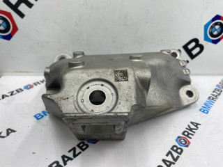 кронштейн двигателя BMW X7 G07 [рестайлинг] G07 2024, 4.0 л., дизель, АКПП, 416, внедорожник 5 дв., полный привод, 6884474
