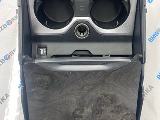 подстаканник BMW X7 G07 2019, 3.0 л., B57 D30 C, дизель, АКПП, 475, внедорожник 5 дв., полный привод, 6827173