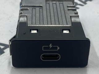 разъем AUX / USB BMW X7 G07 2019, 3.0 л., B57 D30 C, дизель, АКПП, 475, внедорожник 5 дв., полный привод, 8711940