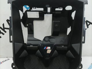 подстаканник BMW X3 G45 2025, 2.0 л., B48B20P, бензин, АКПП, c4f, внедорожник 5 дв., полный привод, 5A5C932, 5A66F48