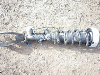 амортизатор передний правый BMW X6 F16 2015, 3.0 л., N57 D30 C, дизель, АКПП, a96, внедорожник 5 дв., полный привод, 37116875084, 6875084