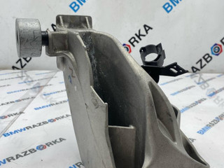 кронштейн двигателя BMW X7 G07 [рестайлинг] G07 2023, 6884475