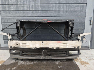передняя панель крепления облицовки (телевизор) BMW X7 G07 2019, 3.0 л., B57 D30 C, дизель, АКПП, 475, внедорожник 5 дв., полный привод