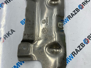 тепловой экран глушителя BMW 2 серия G42 2023, 7340979