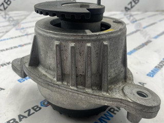 подушка крепления двигателя Mercedes-Benz V-Класс W447 [рестайлинг] W447 2024, 2.0 л., OM 654.920, дизель, АКПП, черный обсидиан металлик mb 9197, микроавтобус, задний привод, A4472411400