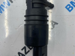 насос (моторчик) омывателя стекла BMW 5 серия F07/F10/F11 [рестайлинг] F11 2013, 2.0 л., дизель, универсал, 6934160