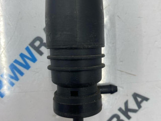насос (моторчик) омывателя стекла BMW 5 серия F07/F10/F11 [рестайлинг] F11 2013, 2.0 л., дизель, универсал, 8362154