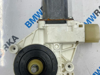 моторчик стеклоподъемника задний левый BMW 7 серия F01/F02 2012, 3.0 л., дизель, 7046031, 0130822514