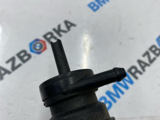 насос (моторчик) омывателя стекла BMW 5 серия F07/F10/F11 [рестайлинг] F11 2013, 2.0 л., дизель, универсал, 8362154