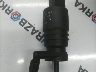 насос (моторчик) омывателя стекла BMW 5 серия F07/F10/F11 [рестайлинг] F11 2013, 2.0 л., дизель, универсал, 8362154